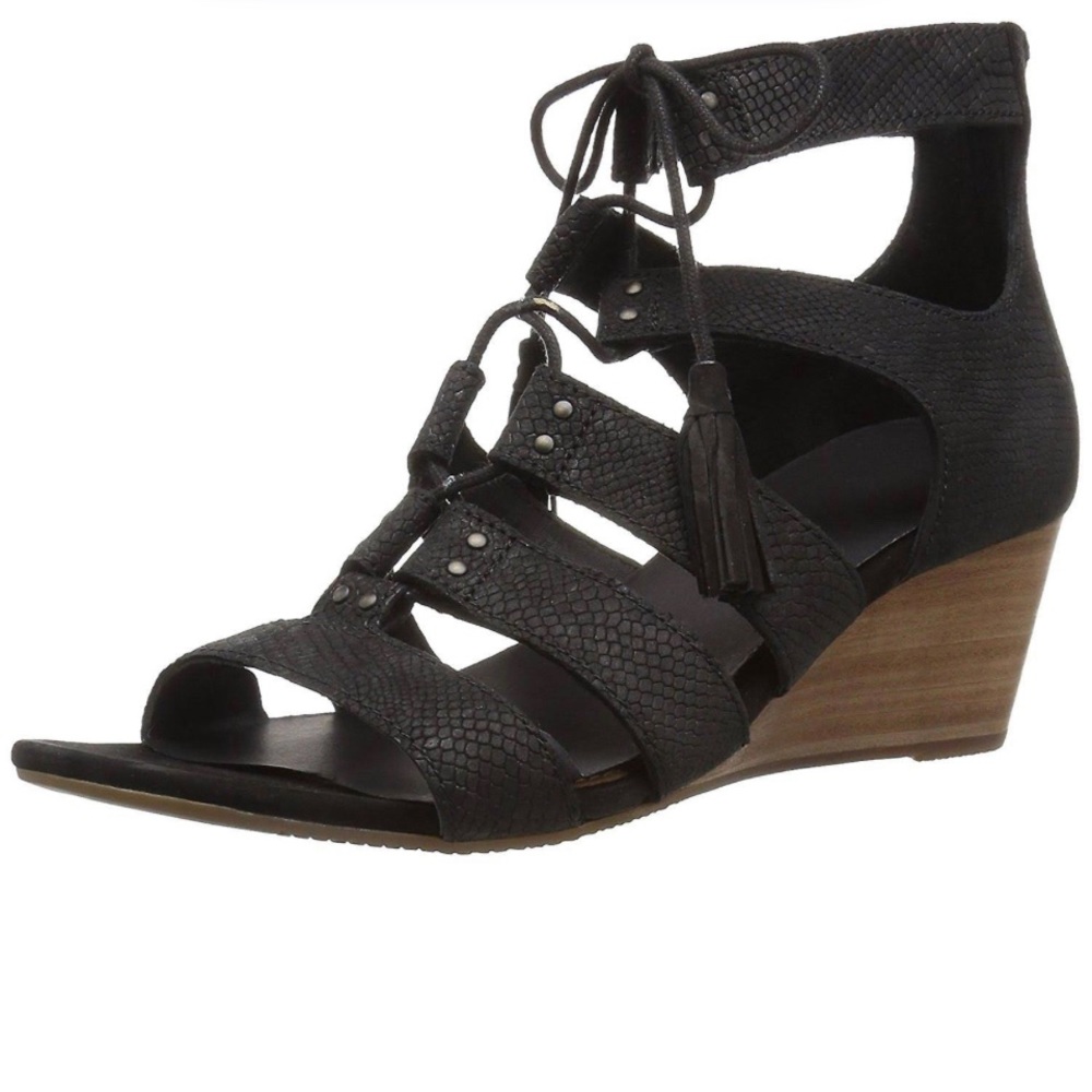 NIB Yasmin Snake UGG wedges sz 6